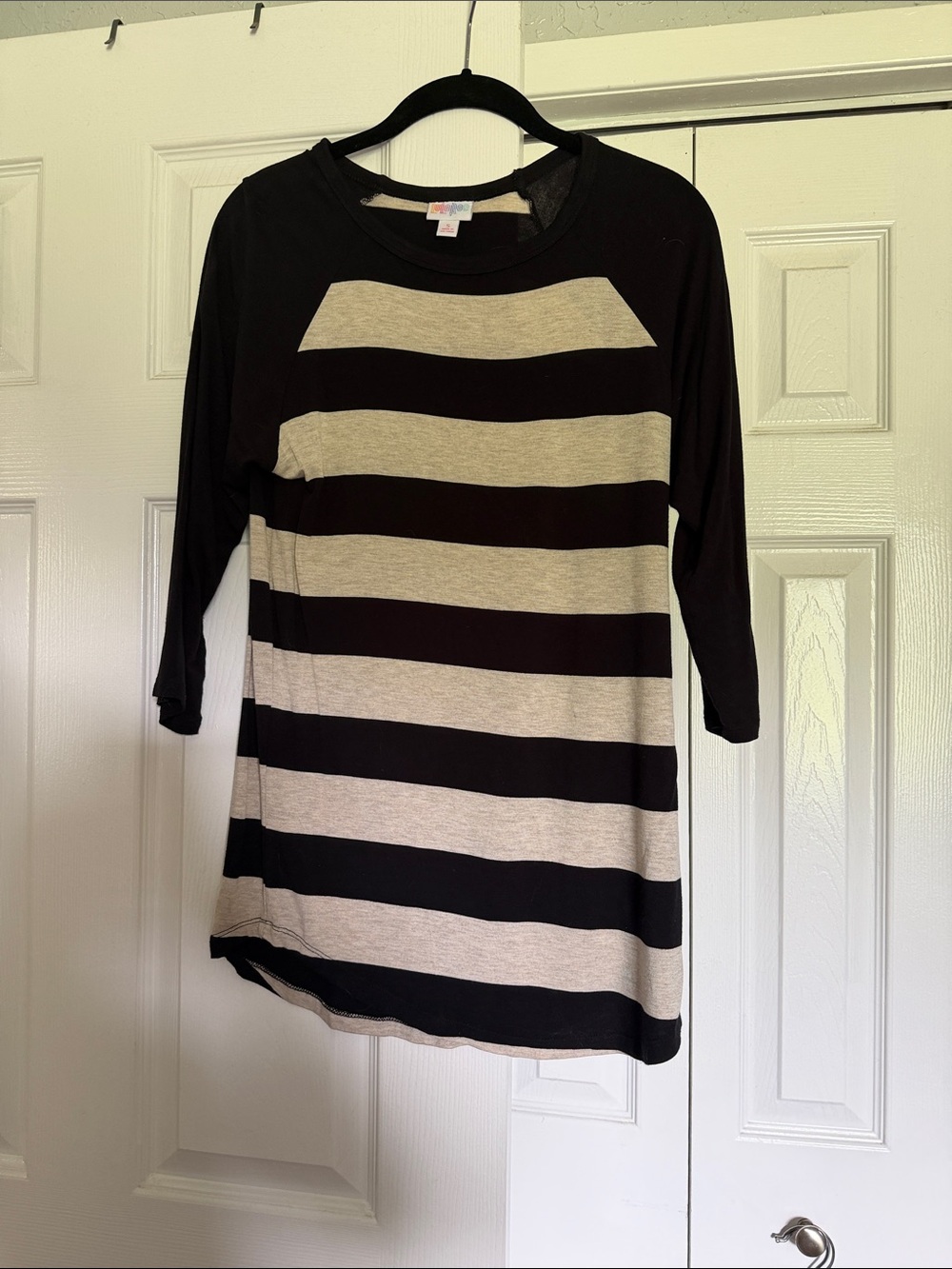 Striped Black and Cream 3/4 Sleeve Tunic
